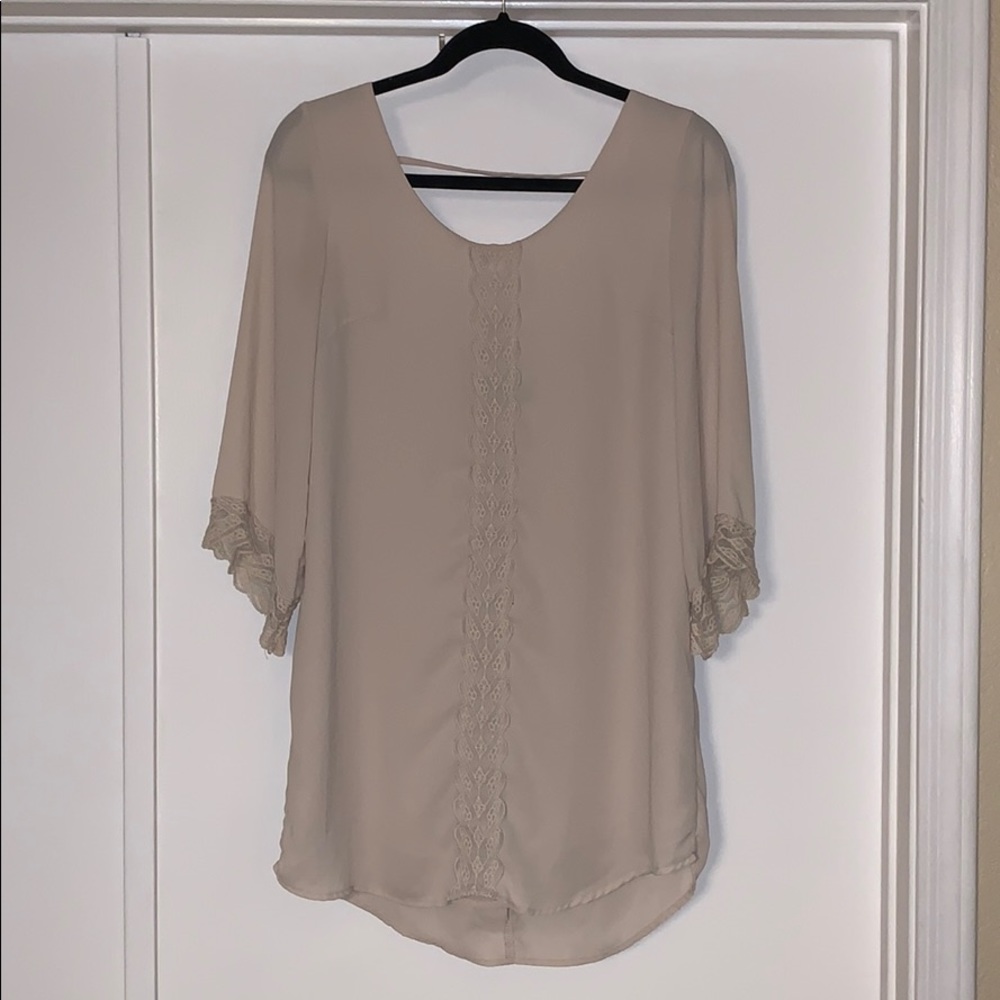 Cream 3/4 sleeve dress